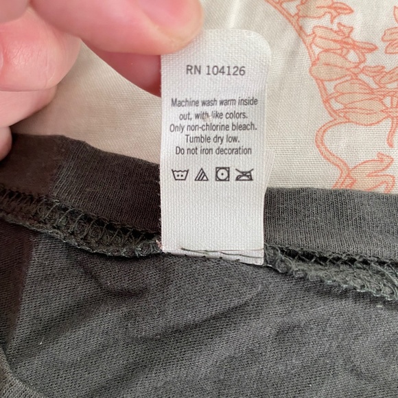 Fitted Gray and Orange Titans Tee Short Sleeve - Picture 3 of 3